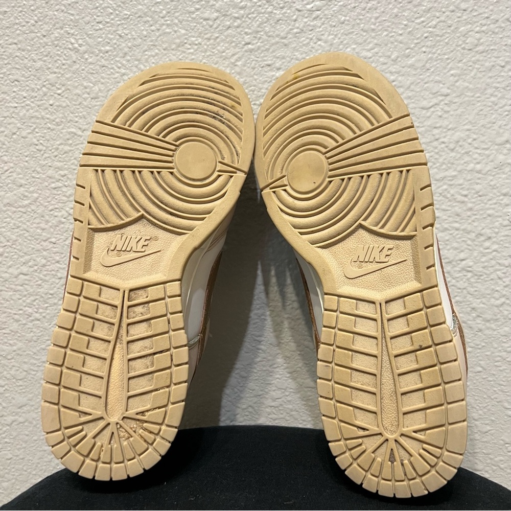Nike Dunk Low Women's US 9.5 Casual Shoes Gold Swoosh Leather Sneaker DX5930-001 - Picture 3 of 8